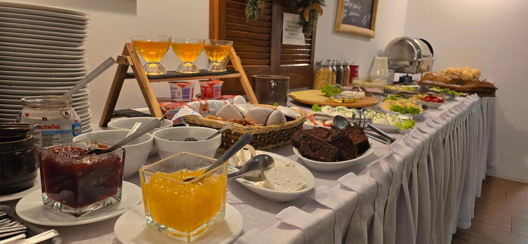 Pensjonat Akacja Kudowa-Zdrój Exteriör bild